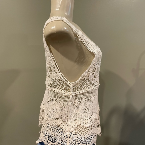 Crochet tank top - Picture 5 of 6